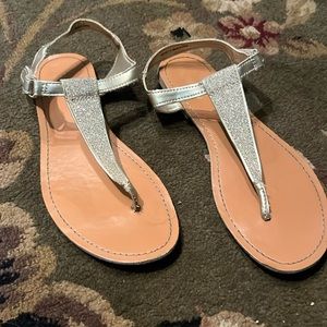 Zoe and Zac girls sandals size 4
